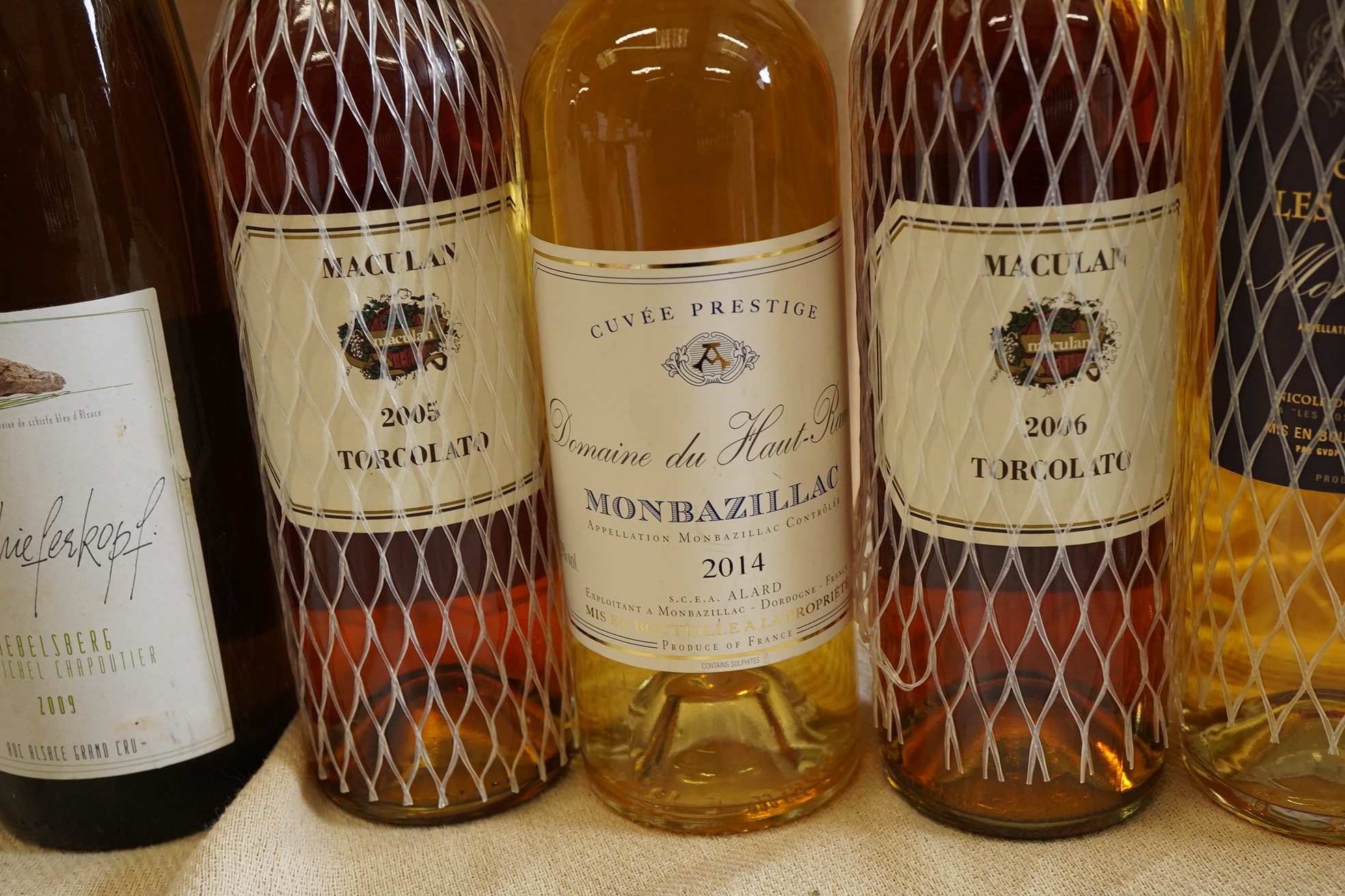 A mixed parcel of White and Dessert wine